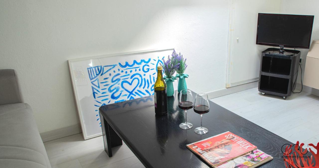 Terni Centro In Palazzo Storico By Gavi Apartments ภายนอก รูปภาพ